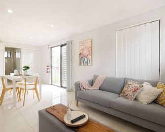 스마트 스위트 셀프 체크인 아파트먼트 - 18 단리 - 로클리 - 거실