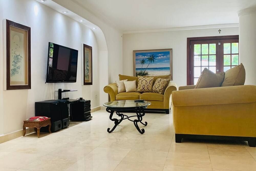 Two Floors Duplex in the middle of Panama City. - פנמה סיטי - סלון