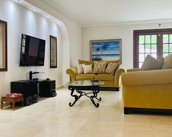 Two Floors Duplex in the middle of Panama City. - פנמה סיטי - סלון