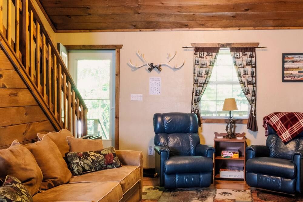 Bear Run – Cozy Rustic Cabin with Modern Comforts