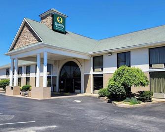 Quality inn & suites - Somerset - Gebouw