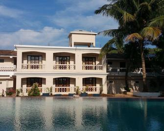 Hotel Riverside - Baga - Rakennus