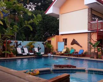 Citadel Bed and Breakfast - Puerto Princesa - Pool