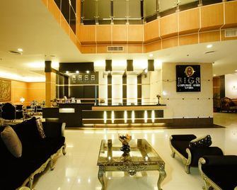 Big 8 Corporate Hotel - Tagum - Lobby