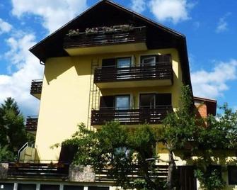 Strandhotel Prinz - Ossiach - Building