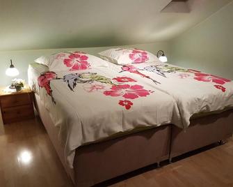 Holiday apartment Hanau for 1 - 4 persons with 1 bedroom - Holiday house - Hanau - Schlafzimmer