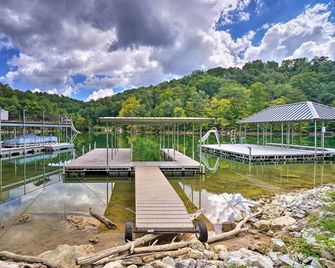Caryville Home w/ Dock, Steps to Norris Lake! - Caryville