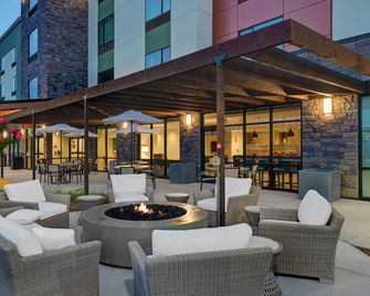 TownePlace Suites by Marriott Sacramento Airport Natomas - Sacramento - Uteplats