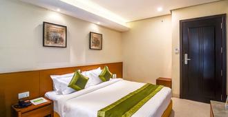 Treebo Sapphire Star - Indore - Habitación