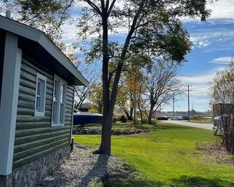 Cozy cabin by the lake - Spring Lake - Vista del exterior