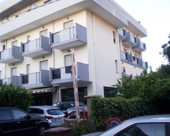 La Perla B&B Hotel - Roseto degli Abruzzi - Budova