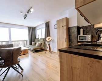 Apart Peak Ötztal - Längenfeld - Pokój dzienny