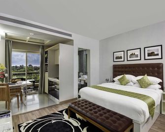 Grand Mercure Vadodara Surya Palace - Vadodara - Bedroom