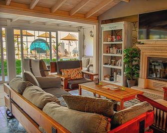 Bay C Hotel - Alacati - Lounge