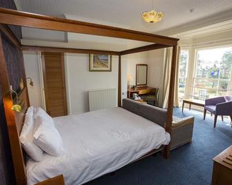 The Golf Hotel - Wigton - Bedroom
