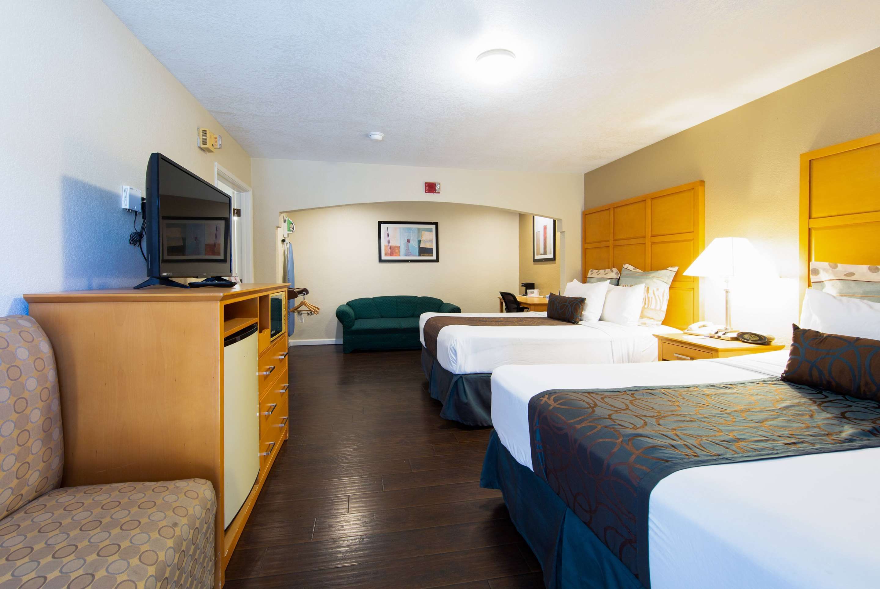 hotels in merced cali