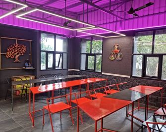Blue Hill Lotus Holistic Wellness Village - Dindukkal - Restaurant