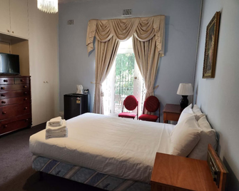 Georgian Court Inn - Melbourne - Bedroom