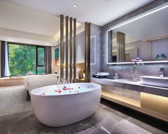 Guilin Yangshuo Shixi Landscape Hotel - Guilin