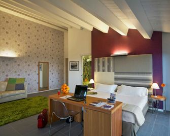 Poggio Del Sole Hotel - רגוזה - חדר שינה