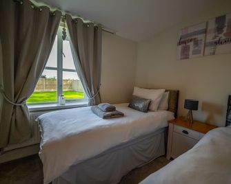 The Stables - Halesworth - Bedroom