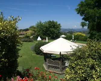 Holiday Home in Montone with Pool & Terrace - Montone