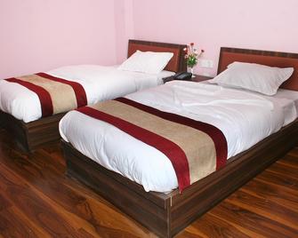 Sitapaila Home Stay and Apartment - Kathmandu - Bedroom