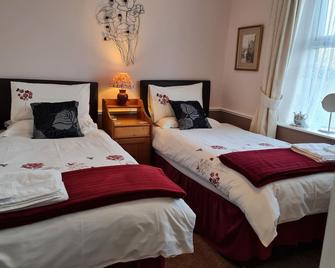 Rowan Tree House B&B - וויטבי - חדר שינה