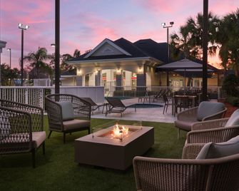 Homewood Suites by Hilton Daytona Beach Speedway-Airport - Daytona Beach - Edificio