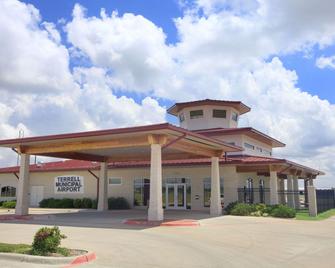 Baymont by Wyndham Terrell - Terrell - Building
