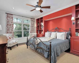 French Quarter - New Orleans Charm in the Mountain - Mentone - Habitación