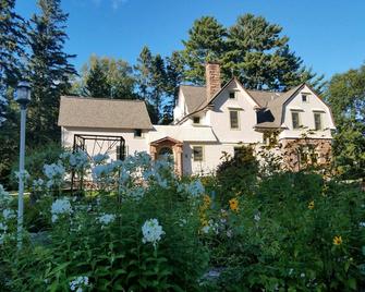 Pinehurst Inn Bed & Breakfast - Bayfield - Edificio