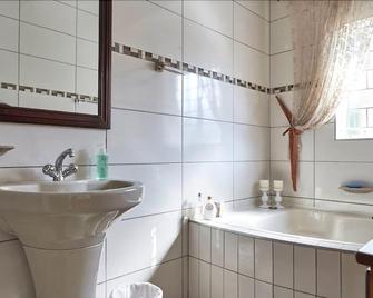 800@Merton - Pretoria - Bathroom