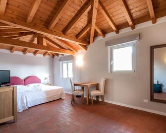 Locanda Pozzetto - Laveno-Mombello - Slaapkamer