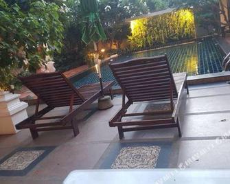 Vijitnakorn Nonpak Hotel - Si Sa Ket