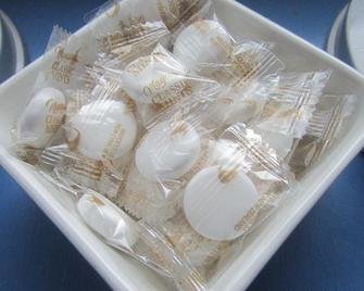 Airport Guesthouse - Christchurch - Food