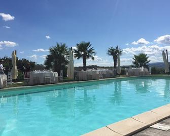 Gaia B&B - Ostra Vetere - Piscina