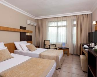 Kandelor Hotel - Alanya - Bedroom