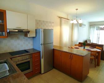 Bungalow Sea Paradise - Beachfront Escape with Sea View - Polis Chrysochous - Küche