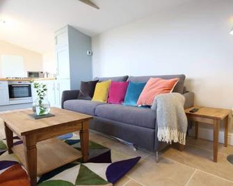 Pass the Keys Stunning cottage close to city centre - Bath - Soggiorno