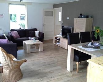 Skoallehus vakantiewoning - De Bult - Sala de estar