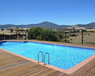 Delatite Apartments - Timbertop - Merrijig - Pool