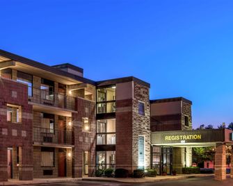 Days Inn by Wyndham Vineland - Vineland - Edificio
