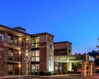 Days Inn by Wyndham Vineland - Vineland - Edificio