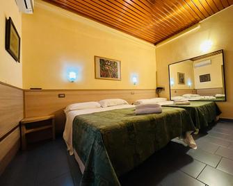 Hotel Nizza - Milan - Bedroom