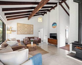 Villa Maria by the Sea - 500 meters from Prevelly Beach - Prevelly - Sala de estar