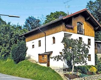 Ferienwohnung, Zenting - Zenting - Building