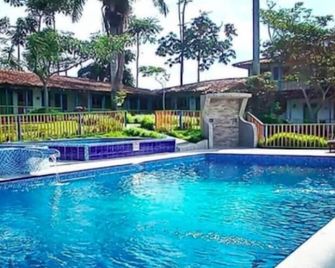 Finca Hotel los Nogales - Quimbaya - Басейн