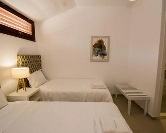 Golden Grain Suites By Checkin - Kokkini Hani