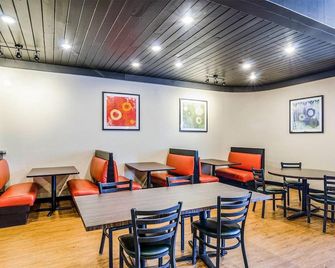Fairbridge Inn Express Buffalo - Buffalo - Restaurant